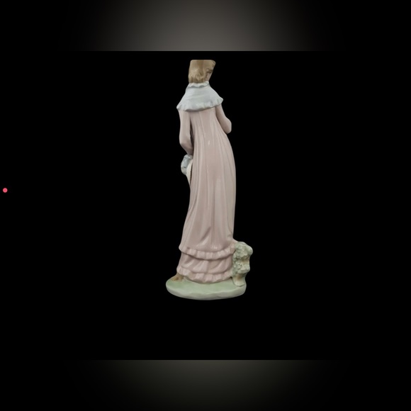 NAO BY LLADRO LADY /FAN - Picture 3 of 8